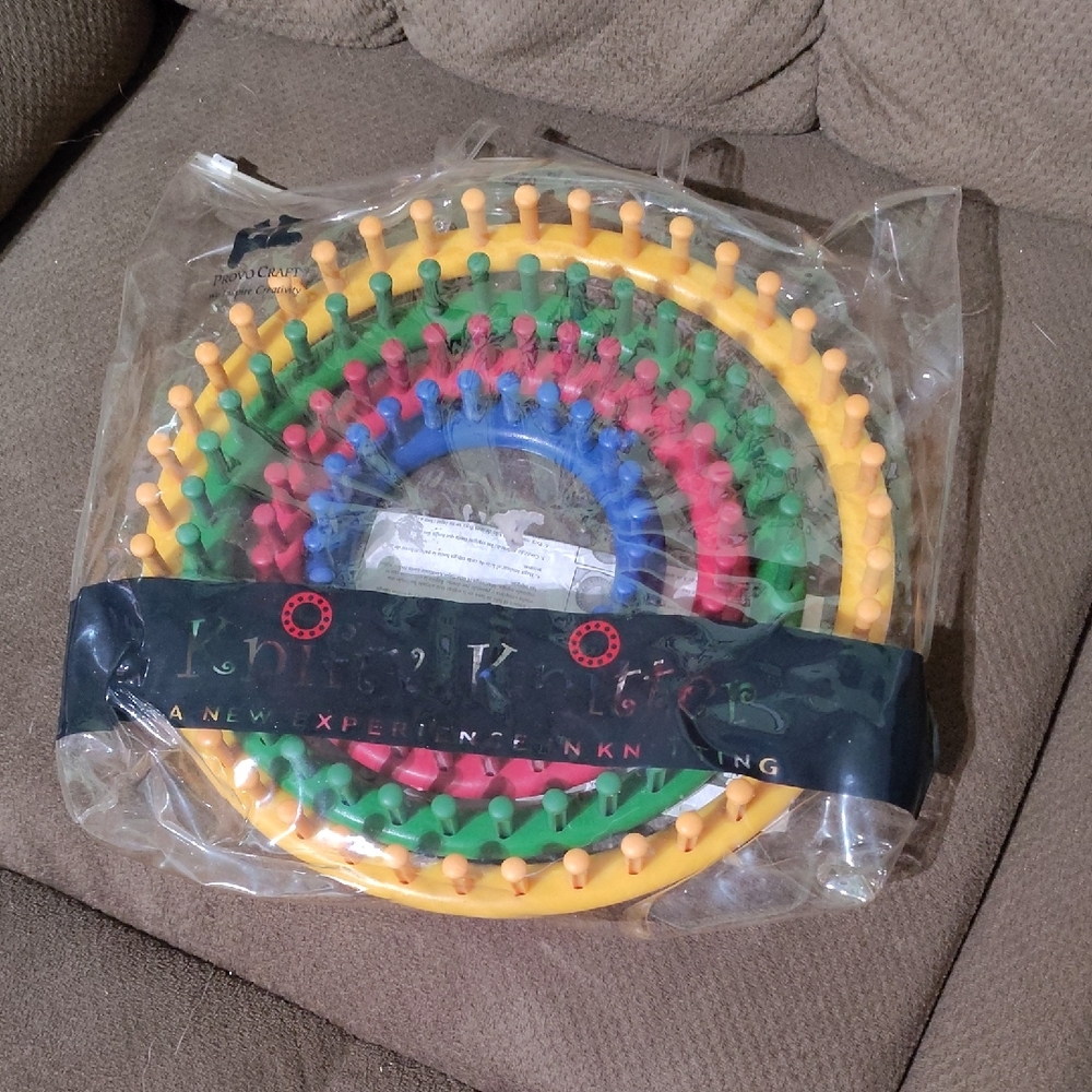 Knitting Loom Set - Multicolor